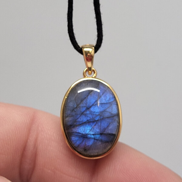 Labradorit oval Anhänger 925er Silber vergoldet