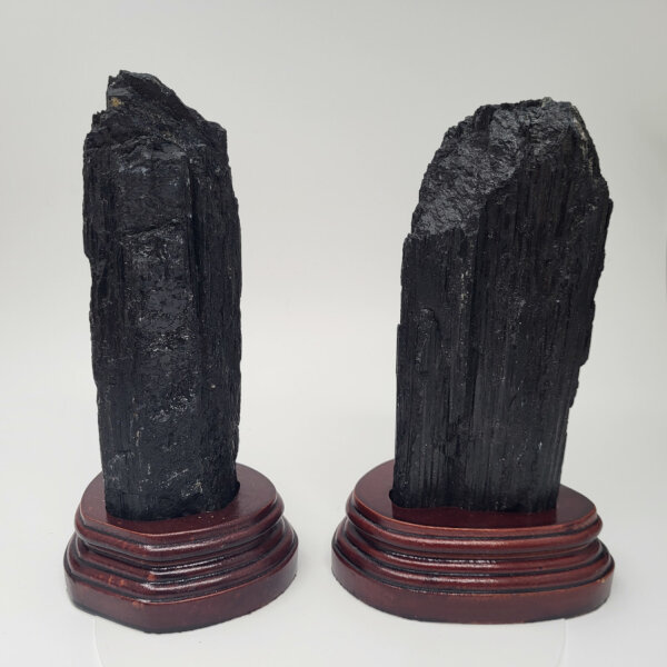 Turmalin schwarz in Holzständer Kilopreis