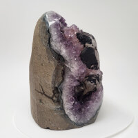 Amethyst Druse mit Calcite Kristall und Goethit, 3830g, 17x13,5x11,5cm (18)