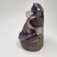 Multicolor Amethyst Druse mit Calcite Kristall, 650g,...