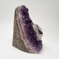 Amethyst Druse mit Calcite Kristall und Goethit, 1060g,...