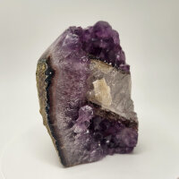 Amethyst Druse mit Calcite Kristall und Goethit, 1650g, 13x10x9cm (32)