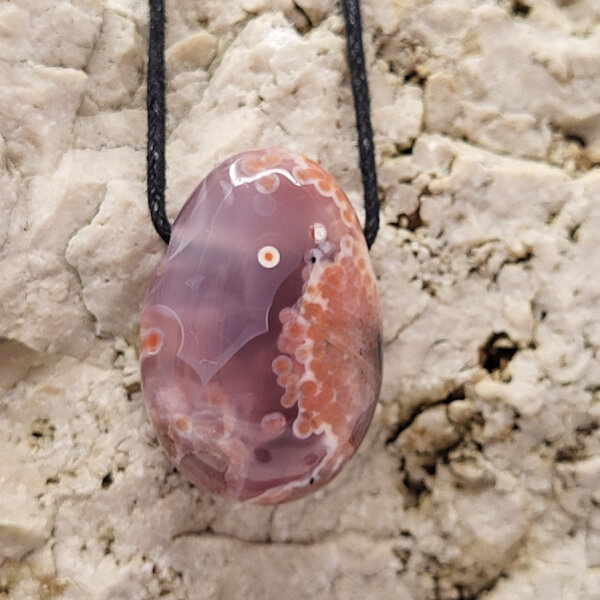 Red Lace Agate Anhänger gebohrt