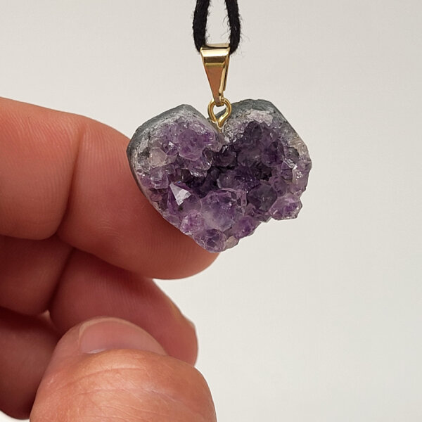 Amethyst Druse Anhänger Herz klein vergoldet 0,3 µm