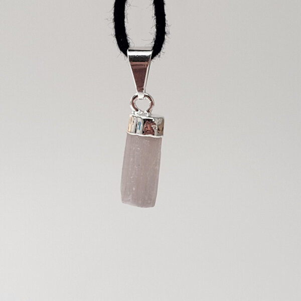 Selenit Anhänger mini silber plated 0,3 µm