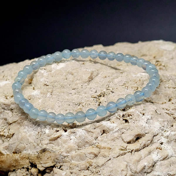 Aquamarin Armband rund 4mm