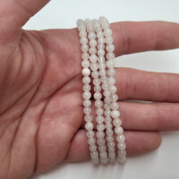 Mondstein weiß/blau Armband rund 4mm