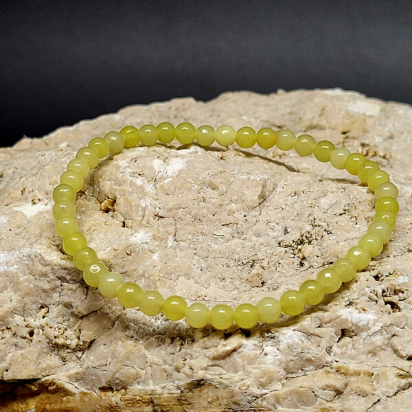 Serpentin lemon green Armband rund 4mm